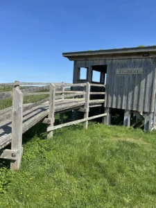 Vogelschutzhütte am Aussichtspunkt Pramort